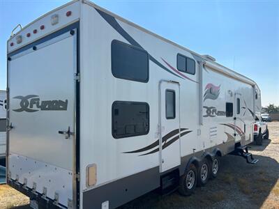 2008 Keystone Fusion 362   - Photo 2 - Madera, CA 93636