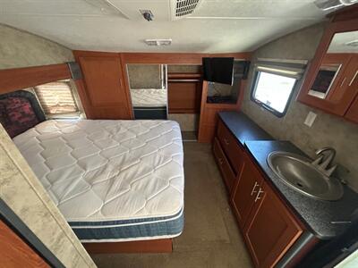 2008 Keystone Fusion 362   - Photo 14 - Madera, CA 93636