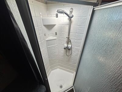 2008 Keystone Fusion 362   - Photo 17 - Madera, CA 93636