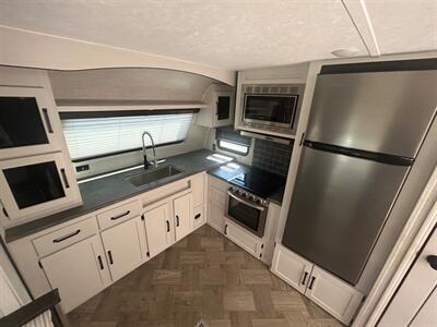 2022 Palomino Puma 31 FKRK   - Photo 7 - Madera, CA 93636