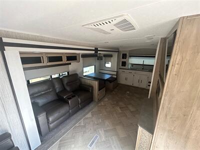 2022 Palomino Puma 31 FKRK   - Photo 3 - Madera, CA 93636