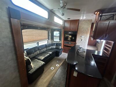 2011 Keystone Fusion FZ398   - Photo 17 - Madera, CA 93636