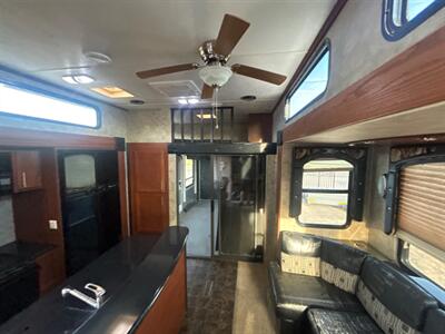 2011 Keystone Fusion FZ398   - Photo 11 - Madera, CA 93636