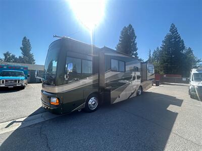 2004 Fleetwood Discovery 35M   - Photo 14 - Madera, CA 93636