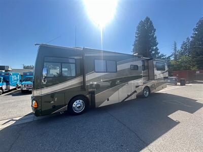 2004 Fleetwood Discovery 35M   - Photo 13 - Madera, CA 93636
