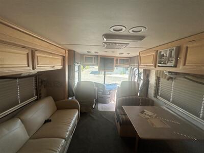 2004 Fleetwood Discovery 35M   - Photo 51 - Madera, CA 93636
