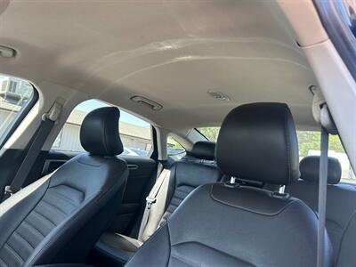 2016 Ford Fusion SE   - Photo 11 - Madera, CA 93636