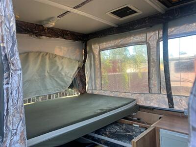 2006 Jayco 10D   - Photo 9 - Madera, CA 93636