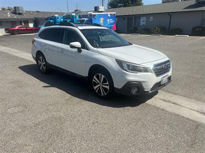 2019 Subaru Outback 3.6R Limited   - Photo 3 - Madera, CA 93636