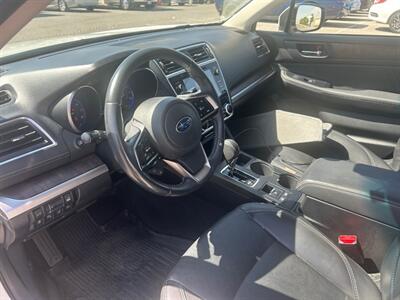 2019 Subaru Outback 3.6R Limited   - Photo 6 - Madera, CA 93636