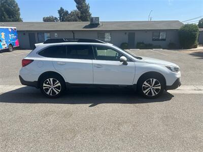 2019 Subaru Outback 3.6R Limited   - Photo 4 - Madera, CA 93636
