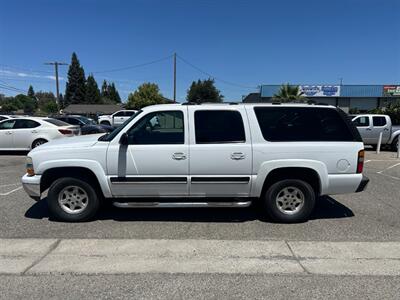 2004 Chevrolet Suburban 1500 4dr 1500   - Photo 1 - Madera, CA 93636