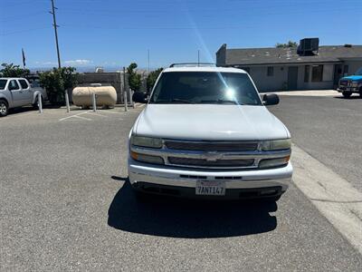 2004 Chevrolet Suburban 1500 4dr 1500   - Photo 3 - Madera, CA 93636
