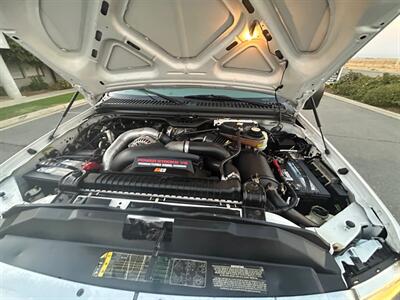 2005 Ford F-250 Super Duty XL 4dr Crew Cab XL   - Photo 30 - Madera, CA 93636