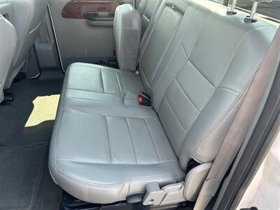 2005 Ford F-250 Super Duty XL 4dr Crew Cab XL   - Photo 93 - Madera, CA 93636