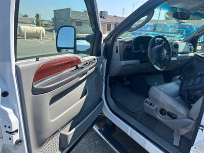 2005 Ford F-250 Super Duty XL 4dr Crew Cab XL   - Photo 97 - Madera, CA 93636