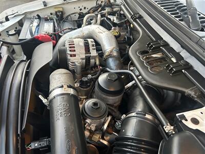 2005 Ford F-250 Super Duty XL 4dr Crew Cab XL   - Photo 38 - Madera, CA 93636