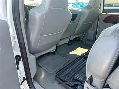 2005 Ford F-250 Super Duty XL 4dr Crew Cab XL   - Photo 92 - Madera, CA 93636