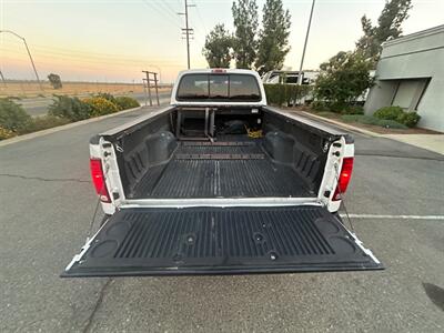 2005 Ford F-250 Super Duty XL 4dr Crew Cab XL   - Photo 15 - Madera, CA 93636