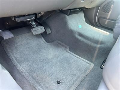 2005 Ford F-250 Super Duty XL 4dr Crew Cab XL   - Photo 87 - Madera, CA 93636