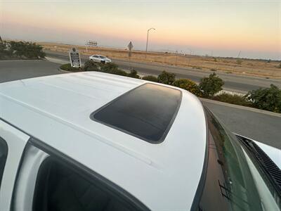 2005 Ford F-250 Super Duty XL 4dr Crew Cab XL   - Photo 18 - Madera, CA 93636