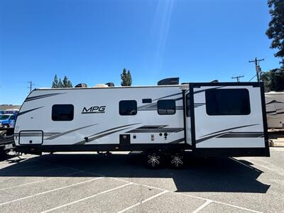 2022 Heartland MPG Ultra Lite 2780re   - Photo 5 - Madera, CA 93636