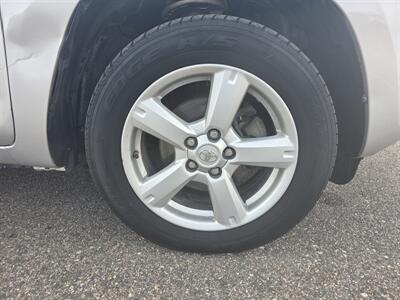 2008 Toyota RAV4   - Photo 7 - Lakewood, CO 80214