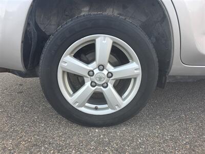 2008 Toyota RAV4   - Photo 8 - Lakewood, CO 80214