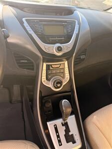2011 Hyundai ELANTRA Limited   - Photo 11 - Grand Junction, CO 81501