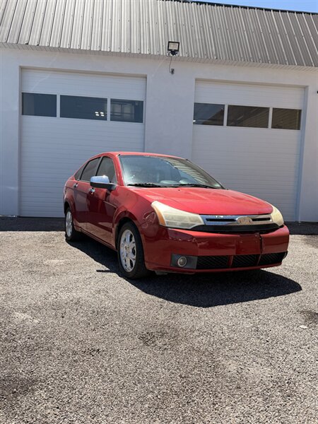 2011 Ford Focus SEL's photo
