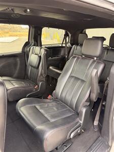 2017 Dodge Grand Caravan GT   - Photo 6 - Grand Junction, CO 81501