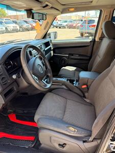2008 Jeep Commander Sport   - Photo 6 - Grand Junction, CO 81501