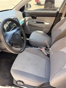 2009 Hyundai ACCENT GLS   - Photo 6 - Grand Junction, CO 81501