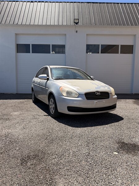 2009 Hyundai Accent GLS 4-Door 4-Speed Automatic's photo