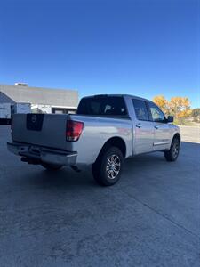 2007 Nissan Titan XE XE 4dr Crew Cab - Photo 4 - Grand Junction, CO 81501
