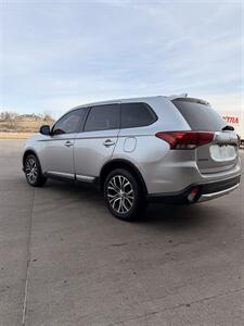 2018 Mitsubishi Outlander ES   - Photo 4 - Grand Junction, CO 81501