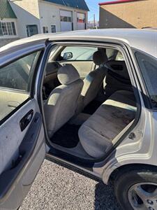 1998 Toyota Avalon XLS - Photo 7 - Grand Junction, CO 81501