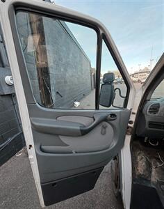 2005 Dodge Sprinter 3500   - Photo 4 - Lakewood, CO 80214