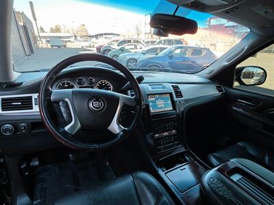 2012 Cadillac Escalade Premium - Photo 7 - Lakewood, CO 80214