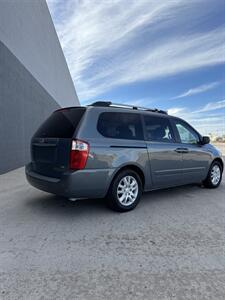 2006 Kia Sedona LX - Photo 3 - Grand Junction, CO 81501
