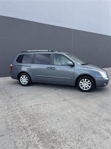 2006 Kia Sedona LX - Photo 2 - Grand Junction, CO 81501