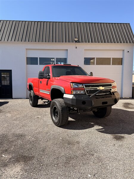 2005 Chevrolet Silverado HD Work 4WD Regular Cab LWB's photo