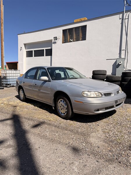 1998 Oldsmobile Cutlass GL's photo
