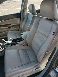 2012 Honda Accord EX-L V6 - Photo 8 - Lakewood, CO 80214