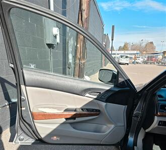 2012 Honda Accord EX-L V6 - Photo 6 - Lakewood, CO 80214