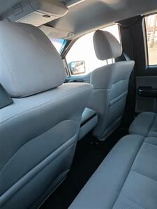 2004 Ford F-150 XLT   - Photo 8 - Lakewood, CO 80214