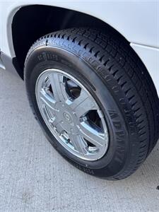 2005 Chrysler Pacifica Touring - Photo 2 - Grand Junction, CO 81501