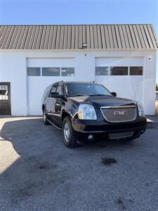 2007 GMC Yukon XL Denali - Photo 1 - Lakewood, CO 80214