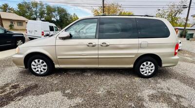 2005 Kia Sedona LX - Photo 2 - Grand Junction, CO 81501