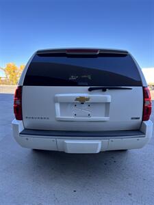 2012 Chevrolet Suburban LTZ - Photo 4 - Grand Junction, CO 81501